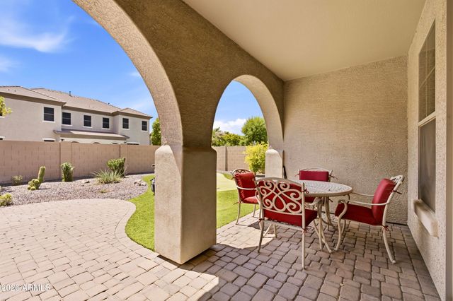 3003 E SPORTS Court, Gilbert, AZ 85298