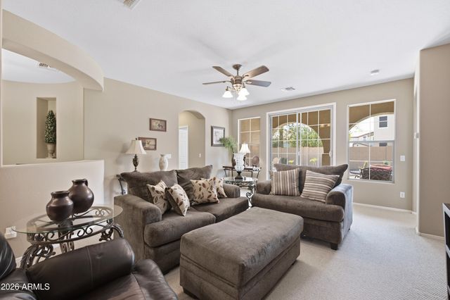 3003 E SPORTS Court, Gilbert, AZ 85298