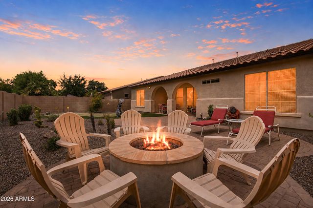 3003 E SPORTS Court, Gilbert, AZ 85298
