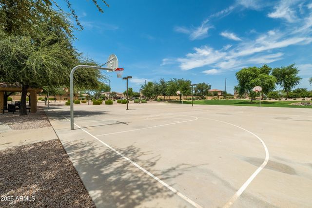 3003 E SPORTS Court, Gilbert, AZ 85298