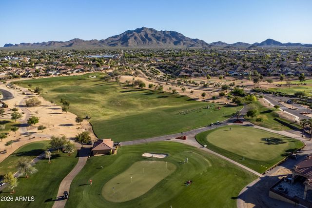 3003 E SPORTS Court, Gilbert, AZ 85298