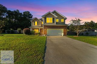 208 Maggie Lane, Allenhurst, GA 31301