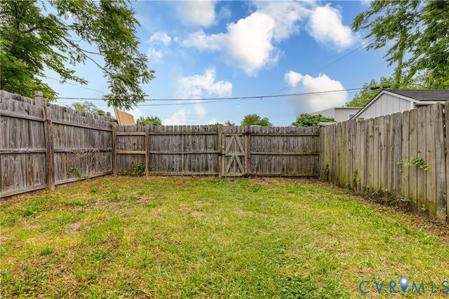 915 N 27th St, Richmond, VA 23223