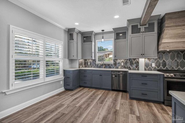 16360 Innerarity Pt Rd, Pensacola, FL 32507