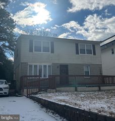 344 LIONS GATE DR, Lawnside, NJ 08045