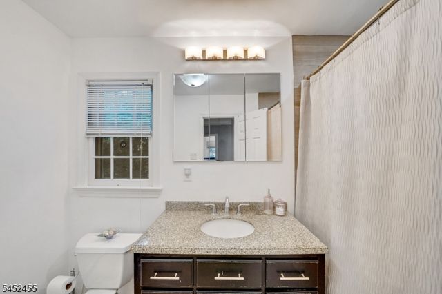 24 Tremont Terrace, Livingston Twp., NJ 07039