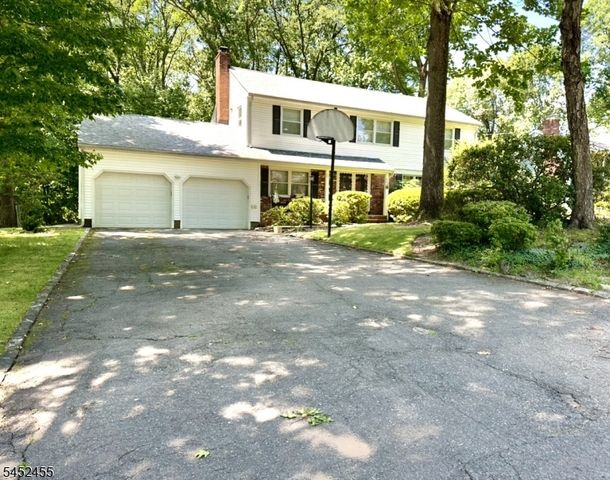 24 Tremont Terrace, Livingston Twp., NJ 07039