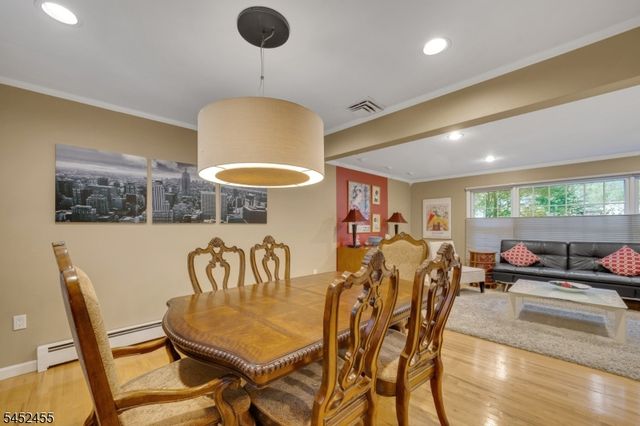 24 Tremont Terrace, Livingston Twp., NJ 07039