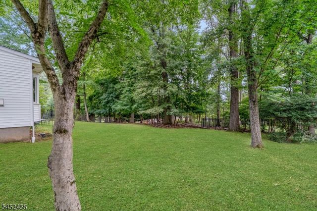 24 Tremont Terrace, Livingston Twp., NJ 07039