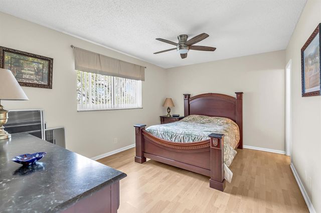 601 NW 76th Terrace 206, Margate, FL 33063