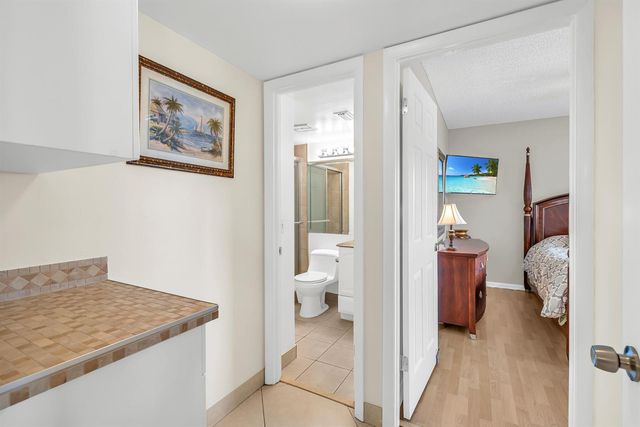 601 NW 76th Terrace 206, Margate, FL 33063