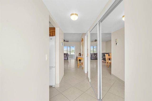 601 NW 76th Terrace 206, Margate, FL 33063
