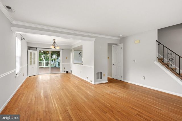 104 CRESCENT HOLLOW DR, Sewell, NJ 08080