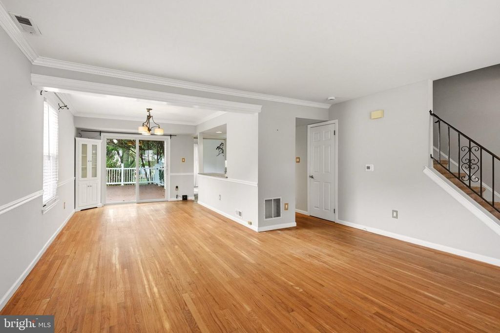 104 CRESCENT HOLLOW DR, SEWELL, NJ 08080 — photo 3
