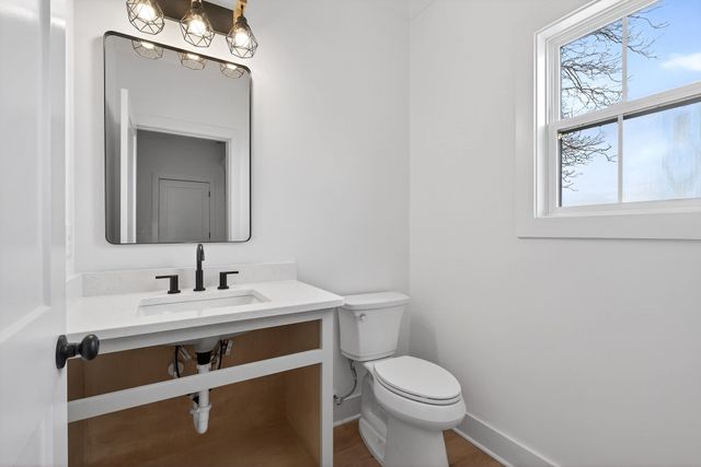 241 Cripps Ln, Smithville, TN 37166