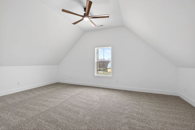 241 Cripps Ln, Smithville, TN 37166