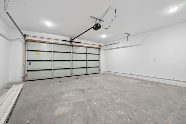 241 Cripps Ln, Smithville, TN 37166