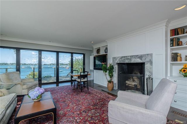 10 Morgan Point, Groton, CT 06340