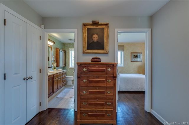 10 Morgan Point, Groton, CT 06340
