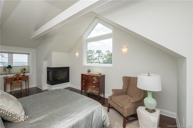 10 Morgan Point, Groton, CT 06340