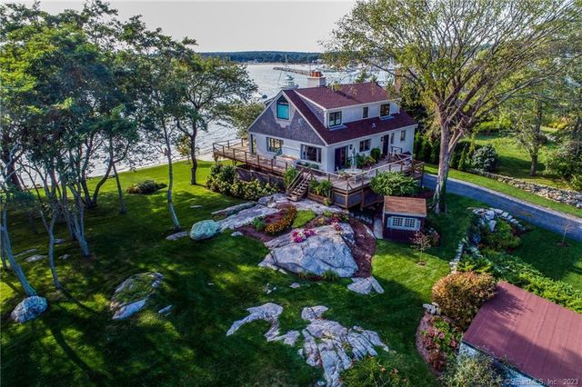 10 Morgan Point, Groton, CT 06340