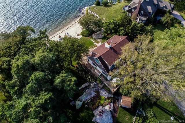 10 Morgan Point, Groton, CT 06340