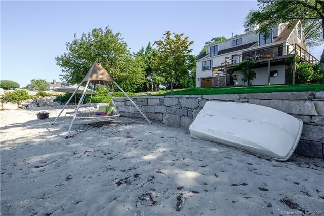 10 Morgan Point, Groton, CT 06340