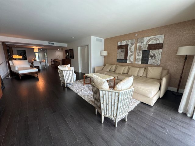 9400 W Bay Harbor Drive 202, Bay Harbor Islands, FL 33154