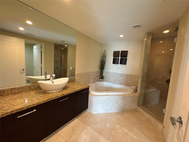 9400 W Bay Harbor Drive 202, Bay Harbor Islands, FL 33154