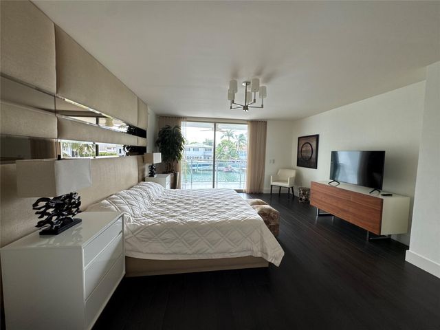 9400 W Bay Harbor Drive 202, Bay Harbor Islands, FL 33154
