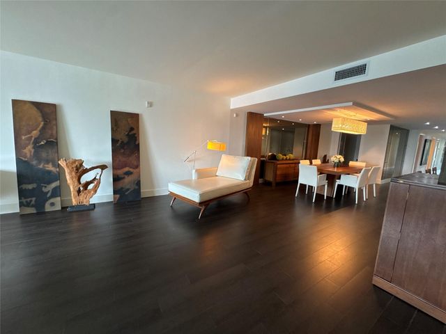 9400 W Bay Harbor Drive 202, Bay Harbor Islands, FL 33154