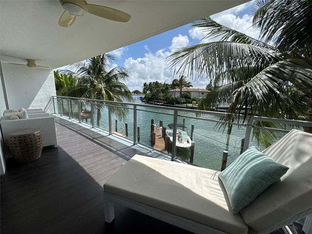 9400 W Bay Harbor Drive 202, Bay Harbor Islands, FL 33154