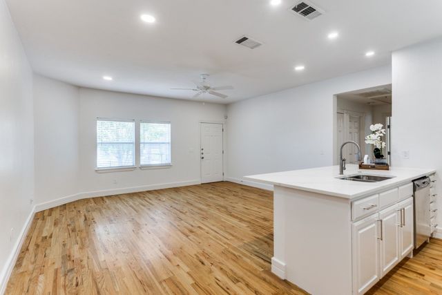 2800 Parmer Avenue 5, Fort Worth, TX 76109
