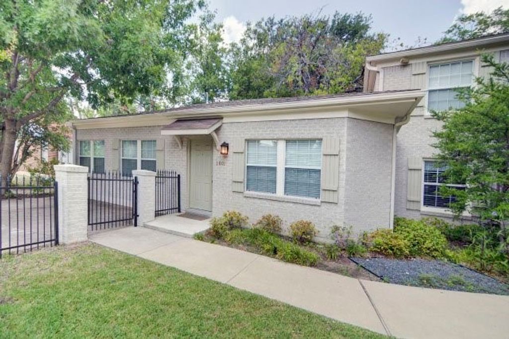 2800 Parmer Avenue 5, Fort Worth, TX 76109