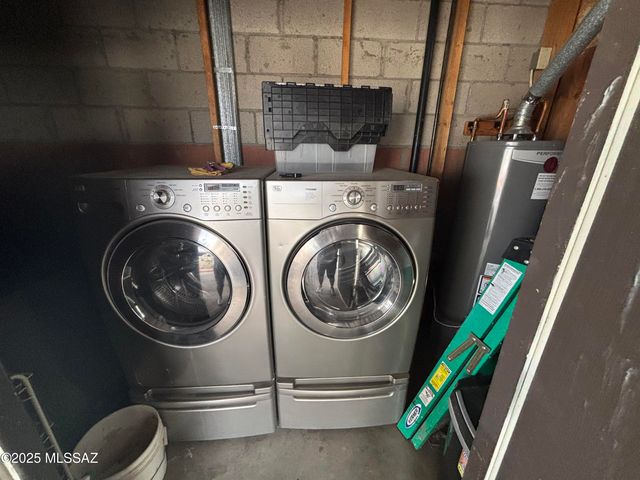 341 E Vía Terrenal, Green Valley, AZ 85614