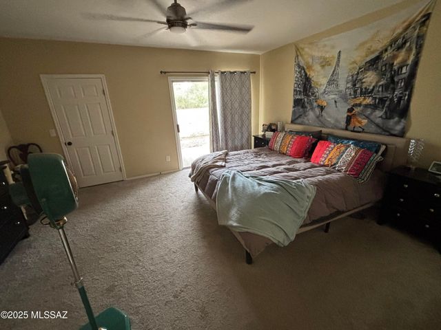 341 E Vía Terrenal, Green Valley, AZ 85614