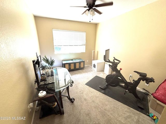341 E Vía Terrenal, Green Valley, AZ 85614