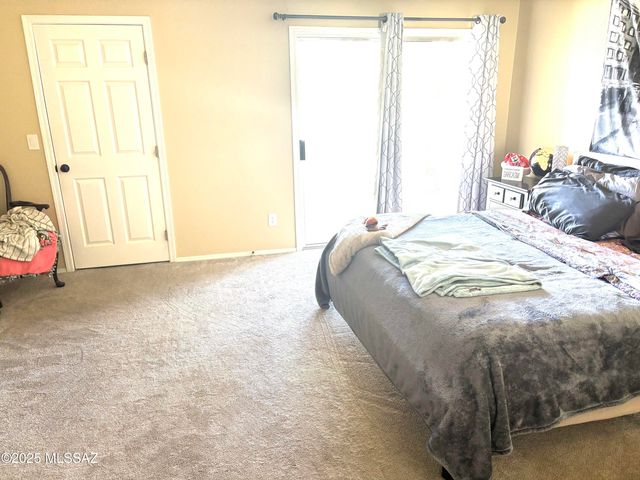 341 E Vía Terrenal, Green Valley, AZ 85614