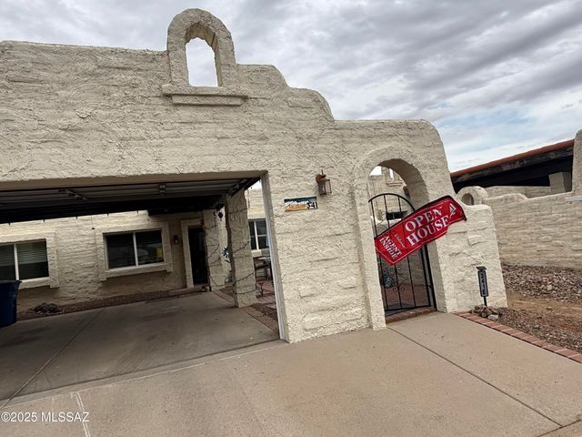 341 E Vía Terrenal, Green Valley, AZ 85614