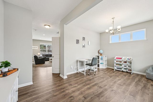 15244 Edgewood Avenue, Savage, MN 55378