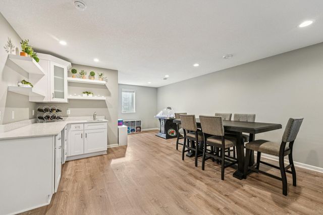 15244 Edgewood Avenue, Savage, MN 55378