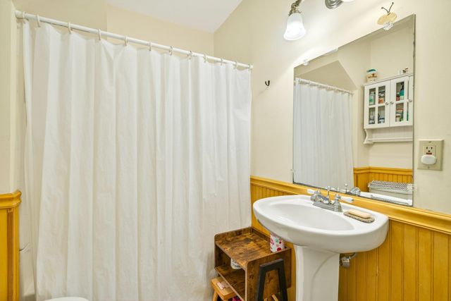 631 N Cream Hill Road, Shoreham, VT 05770