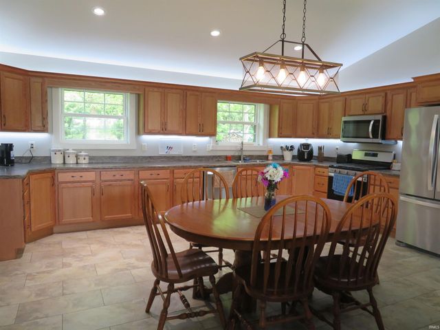 15670 County Road 42, Goshen, IN 46528