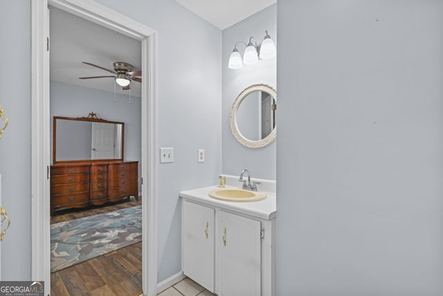 198 Greenwood Street, Jesup, GA 31545