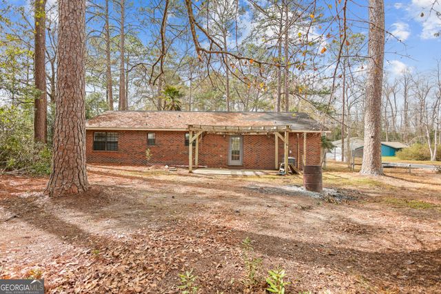 198 Greenwood Street, Jesup, GA 31545