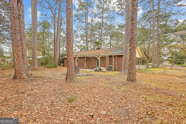 198 Greenwood Street, Jesup, GA 31545