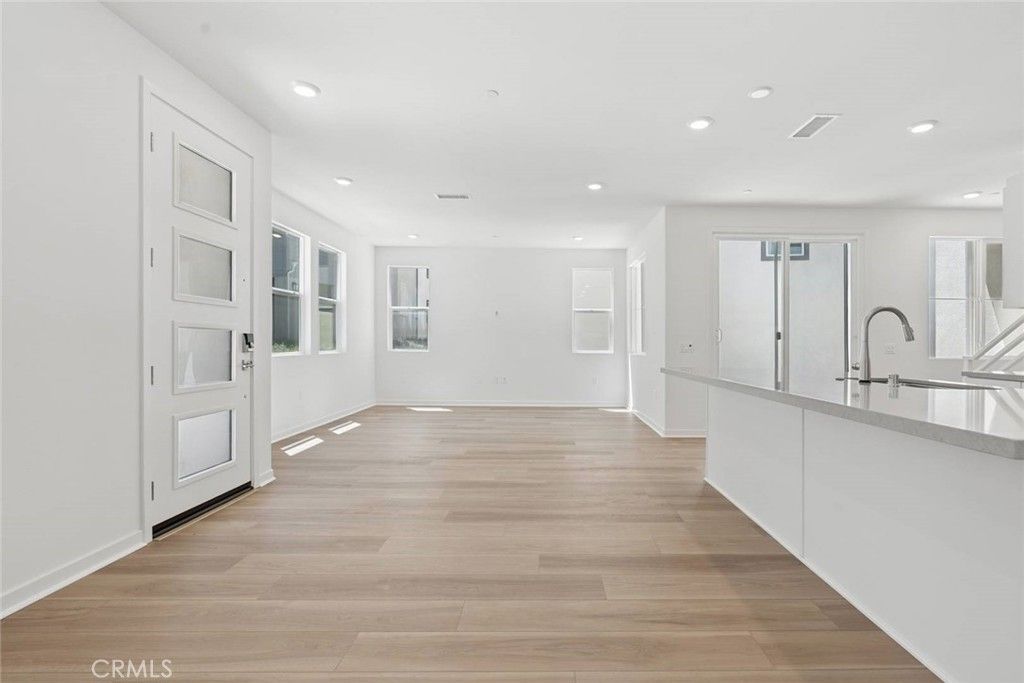 27322 Bear Paw Lane, Valencia, CA 91355 — photo 4