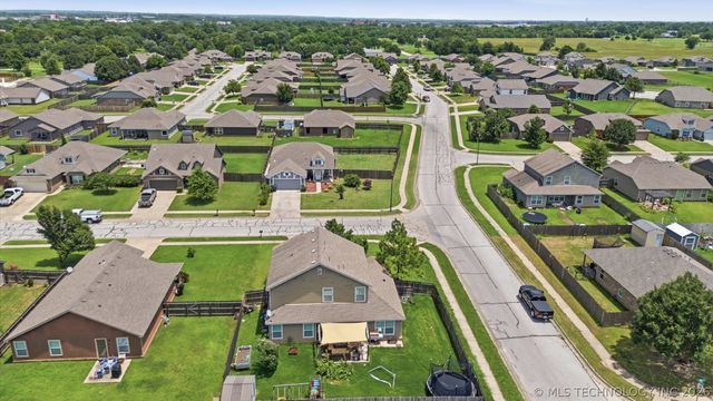 11040 N 119th Avenue E, Owasso, OK 74055