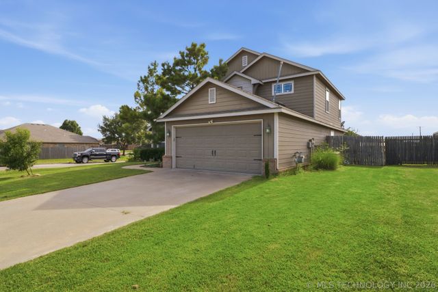 11040 N 119th Avenue E, Owasso, OK 74055