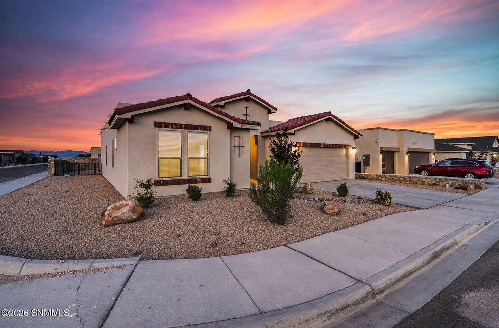 7378 Sentinel Avenue, Las Cruces, NM 88012